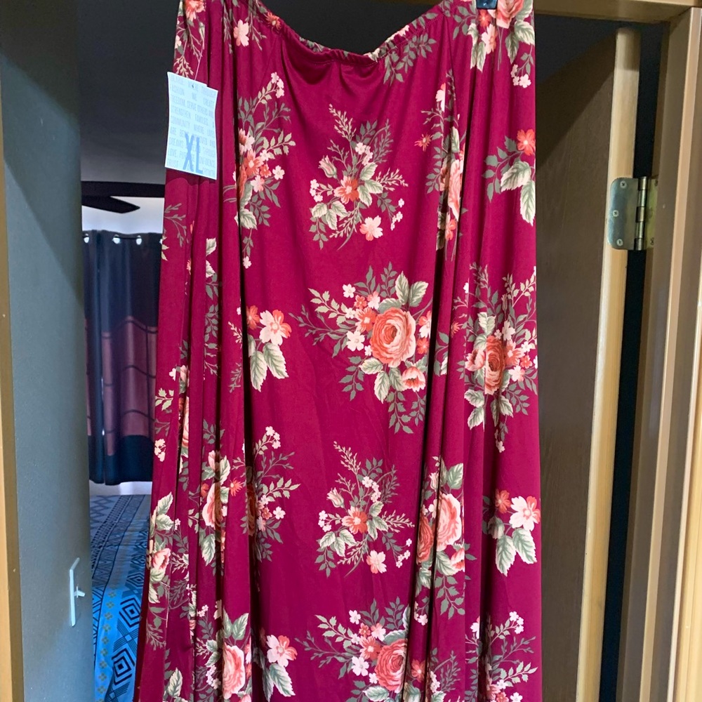 Lularoe Jennifer Skirt XL NWT